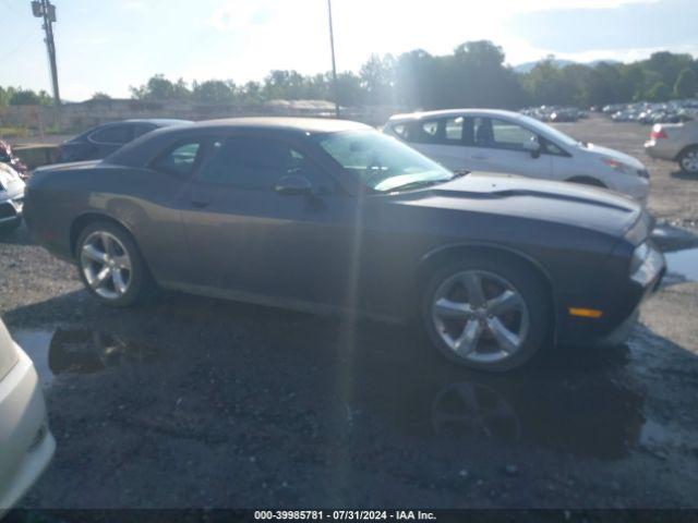  Salvage Dodge Challenger