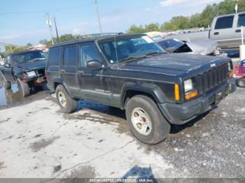  Salvage Jeep Cherokee