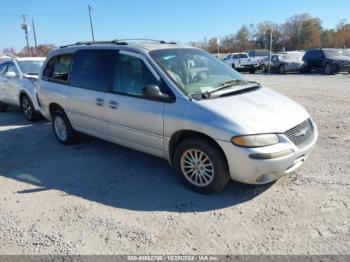  Salvage Chrysler Town & Country