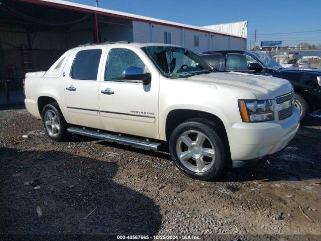  Salvage Chevrolet Avalanche