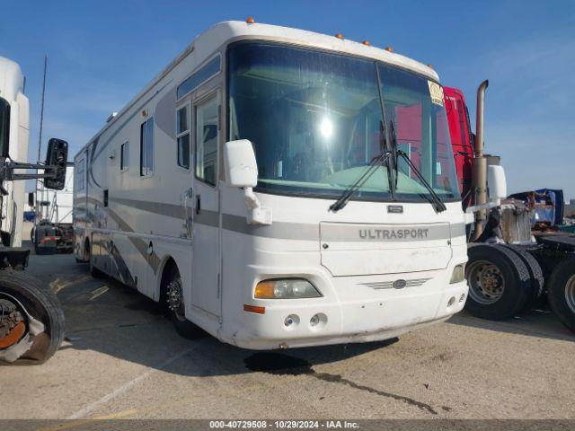  Salvage Ultra Freightliner Chassis