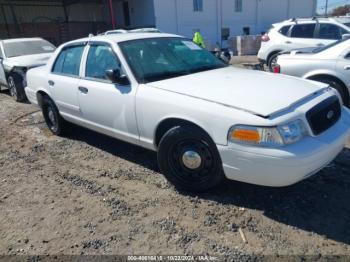  Salvage Ford Crown Victoria