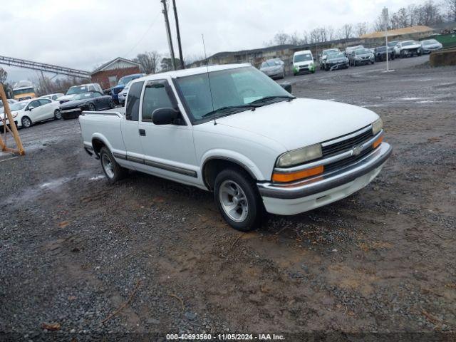  Salvage Chevrolet S-10