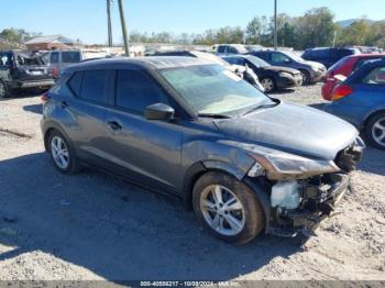  Salvage Nissan Kicks