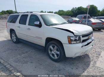  Salvage Chevrolet Suburban 1500