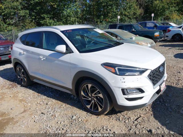  Salvage Hyundai TUCSON