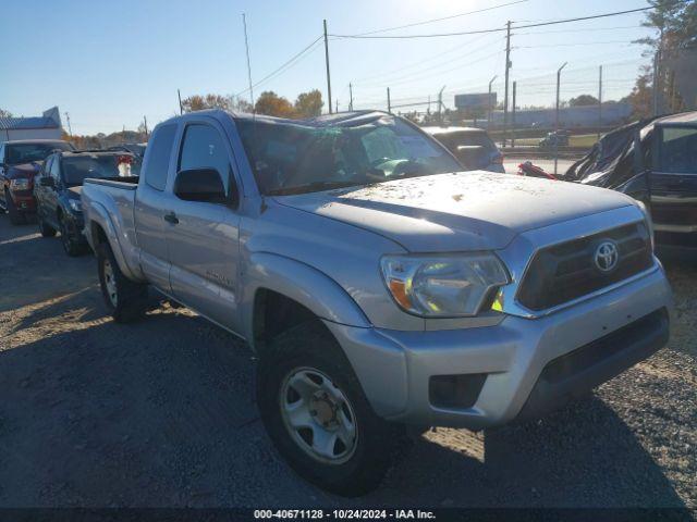  Salvage Toyota Tacoma