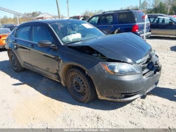  Salvage Chrysler 200