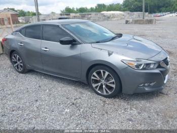  Salvage Nissan Maxima