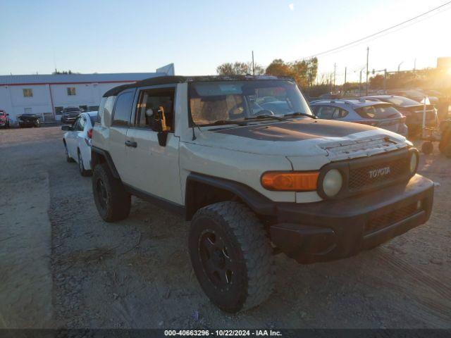  Salvage Toyota FJ Cruiser