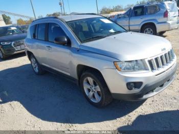  Salvage Jeep Compass