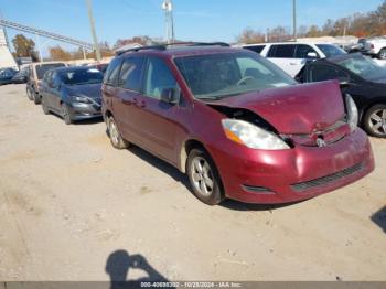  Salvage Toyota Sienna