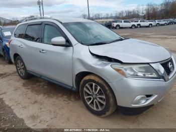  Salvage Nissan Pathfinder