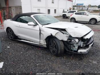  Salvage Ford Mustang