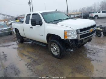  Salvage Chevrolet Silverado 2500