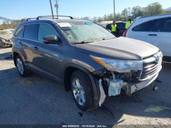  Salvage Toyota Highlander