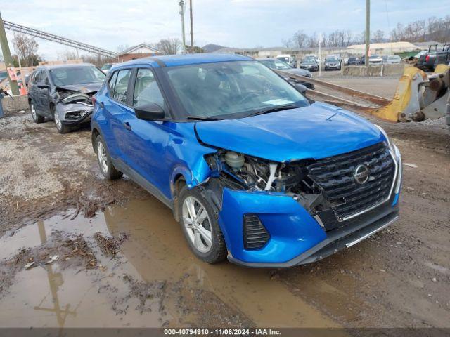  Salvage Nissan Kicks