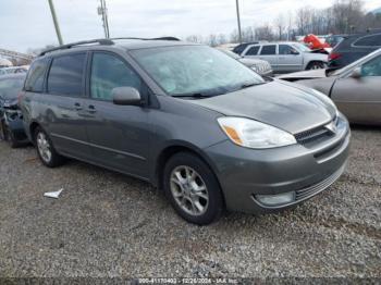  Salvage Toyota Sienna