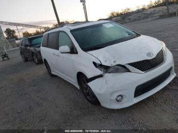  Salvage Toyota Sienna