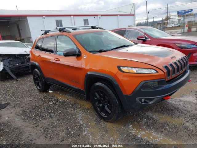  Salvage Jeep Cherokee