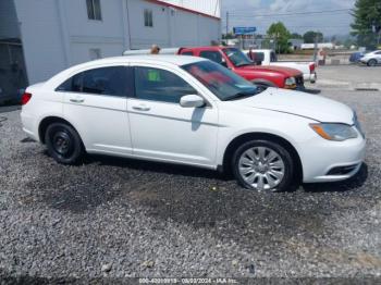  Salvage Chrysler 200