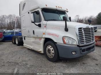  Salvage Freightliner Cascadia 125