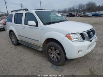  Salvage Nissan Pathfinder