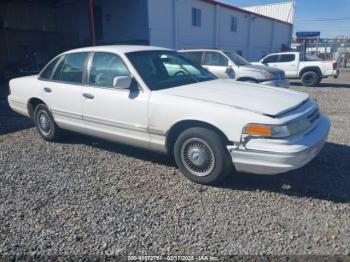  Salvage Ford Crown Victoria