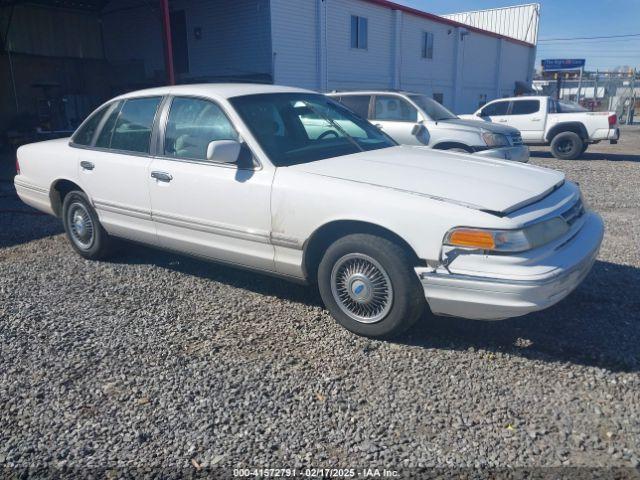  Salvage Ford Crown Victoria