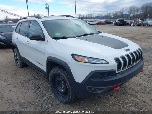  Salvage Jeep Cherokee