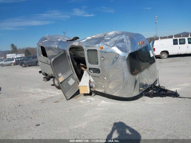  Salvage Airstream Land Yacht