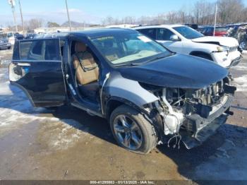  Salvage Toyota Highlander