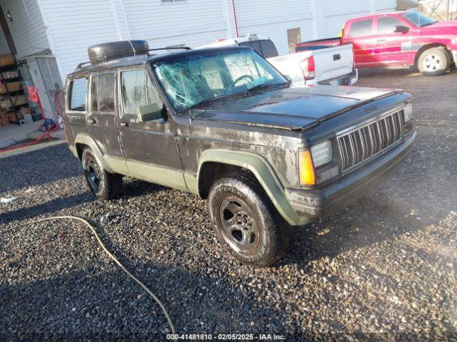  Salvage Jeep Cherokee