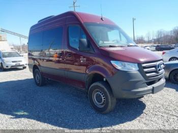  Salvage Mercedes-Benz Sprinter 2500