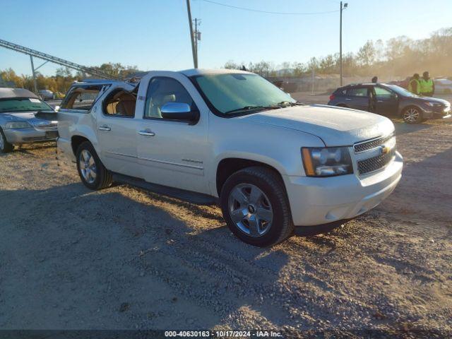  Salvage Chevrolet Suburban 1500