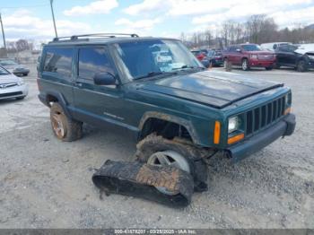  Salvage Jeep Cherokee