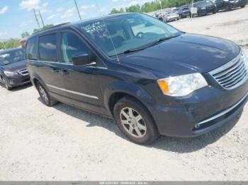  Salvage Chrysler Town & Country