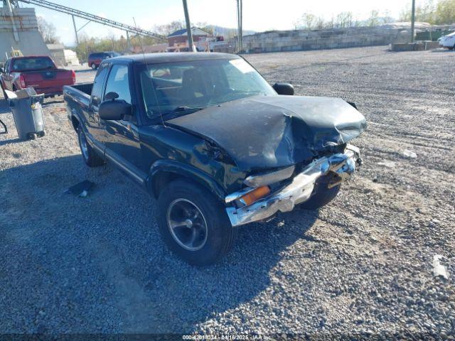  Salvage Chevrolet S-10