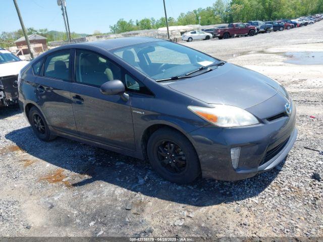  Salvage Toyota Prius