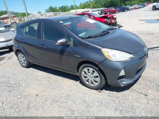  Salvage Toyota Prius c