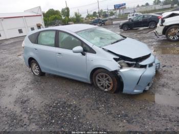  Salvage Toyota Prius v