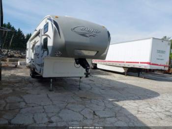  Salvage Keystone Cougar 322qbs