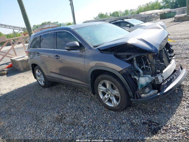 Salvage Toyota Highlander