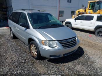  Salvage Chrysler Town & Country