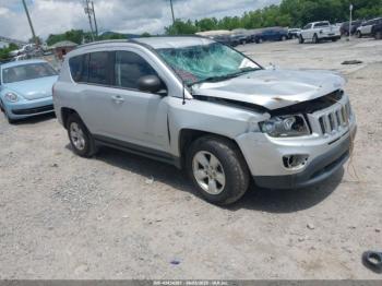  Salvage Jeep Compass