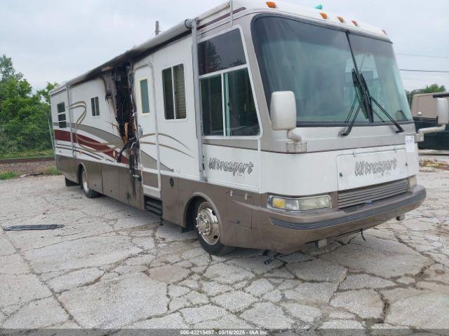  Salvage Freightliner Chassis
