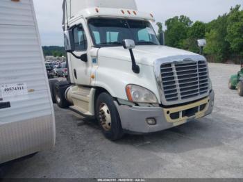  Salvage Freightliner Cascadia 125