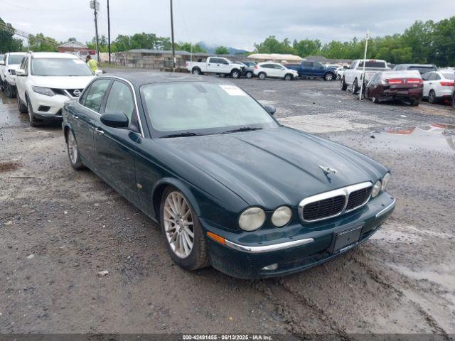  Salvage Jaguar Xj8