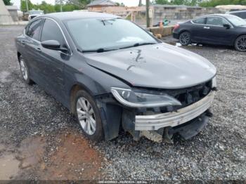  Salvage Chrysler 200