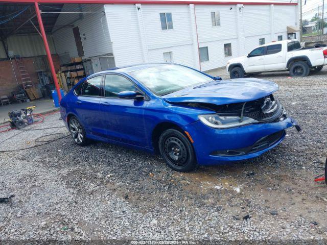  Salvage Chrysler 200
